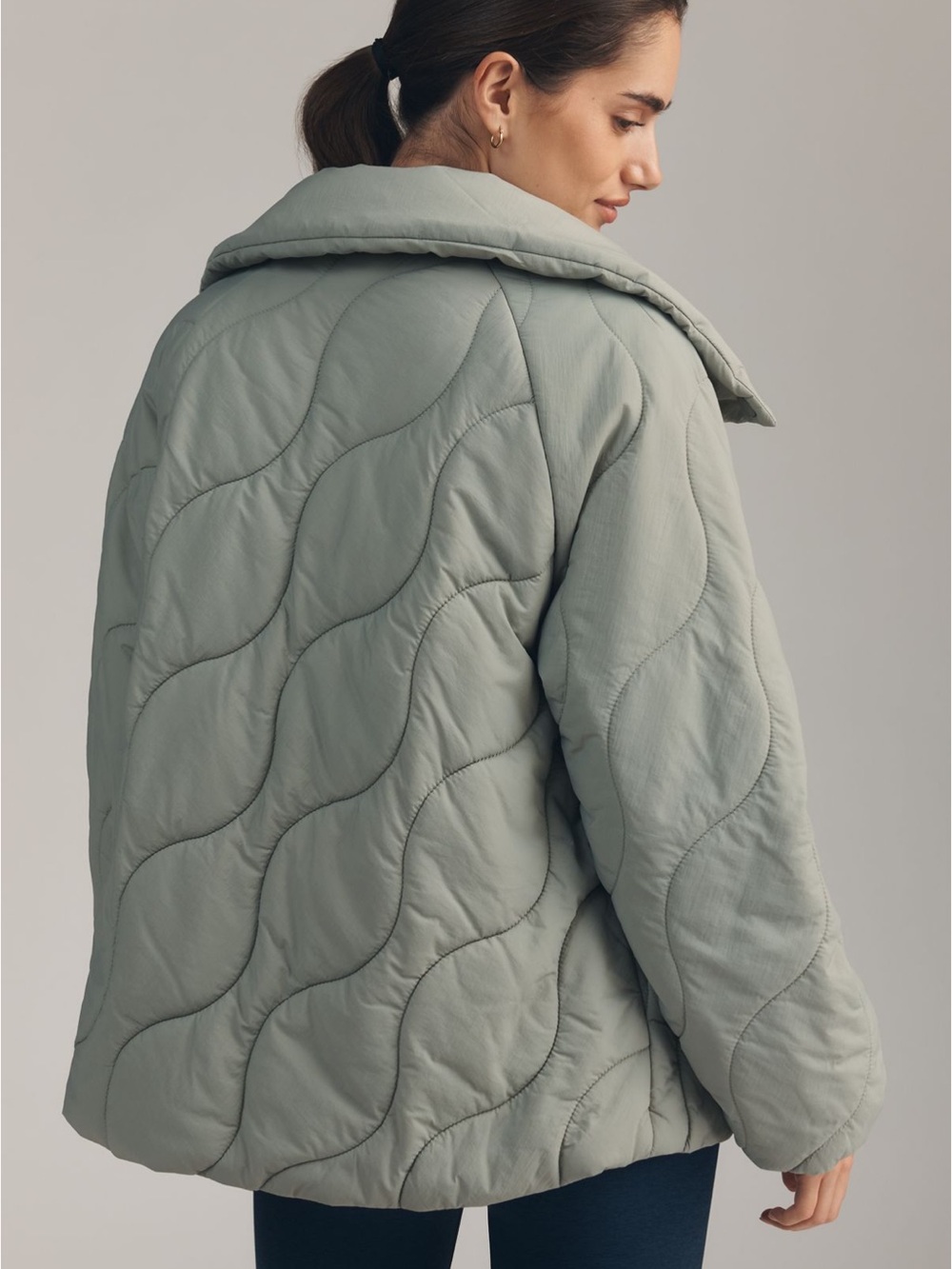 Varley Fabia Quilted Jacket Size XL NWT - Picture 2 of 8